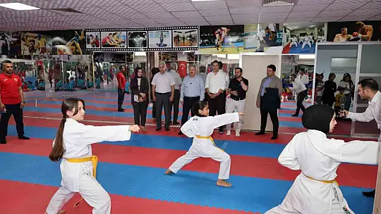 Melikgazi'de 7 bini aşkın kursiyerle yaz dolu dolu geçiyor