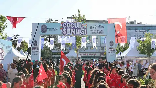 Melikgazi'de çocuklar doya doya eğlendi