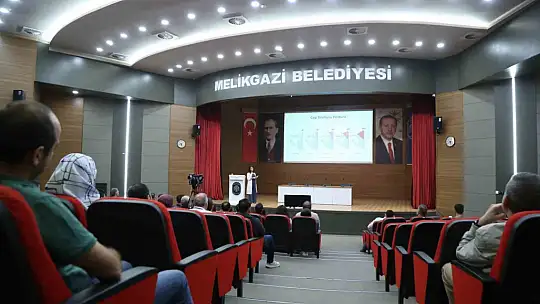 Melikgazi'de duruş bozuklukları ve ofis egzersizleri eğitimi verildi