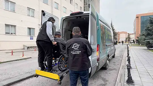 Melikgazi'de engeller sevgiyle aşılıyor