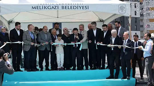 Melikgazi'de Osman-Fatma Fırıncı Cami ibadete açıldı