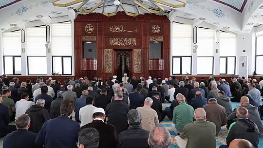 Melikgazi'de Osman-Fatma Fırıncı Cami ibadete açıldı
