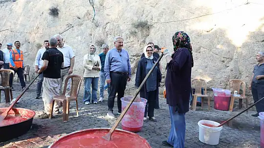 Melikgazi'de Salça günleri devam ediyor