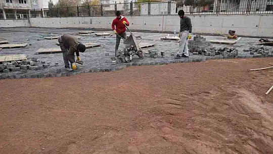 Melikgazi'de yaşam alanları modern görünüme kavuşuyor