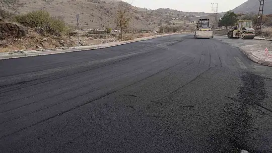 Melikgazi'de yeni yolların yapımına devam ediliyor