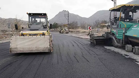 Melikgazi'de yeni yolların yapımına devam ediliyor