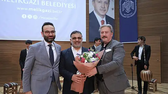 Melikgazi'den anlamlı aile ve kahramanlık şiir dinletisi