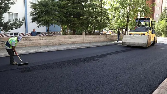 Melikgazi'den İldem'in ulaşımını rahatlatacak asfalt çalışması