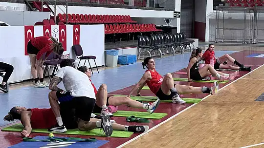 Melikgazi Kayseri Basketbol ile Memorial Kayseri Hastanesi sponsorluk anlaşması imzaladı