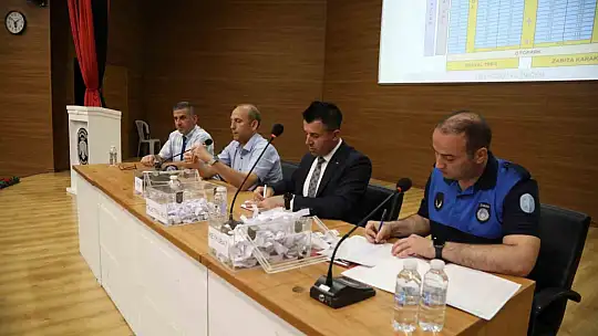 Melikgazi Köy Pazarı'nda yer alacak esnafın yerleri kura ile belirlendi