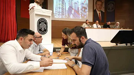 Melikgazi'nin 'kazan kazan' modeli ile 31 daire sahiplerini buldu