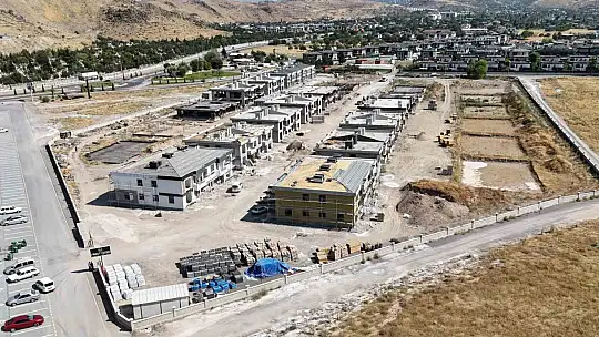Melikgazi'nin Altınoluk Bahçeli Ev Projesi hızla yükseliyor