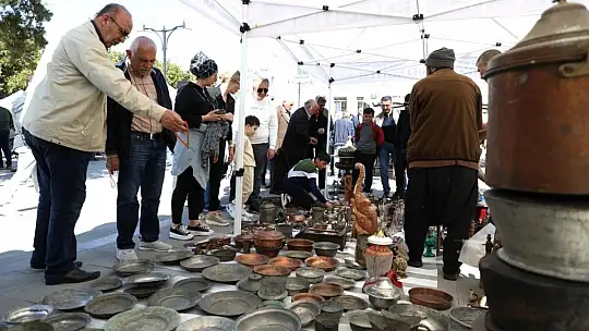 Melikgazi'nin Antika Pazarı'na yoğun ilgi