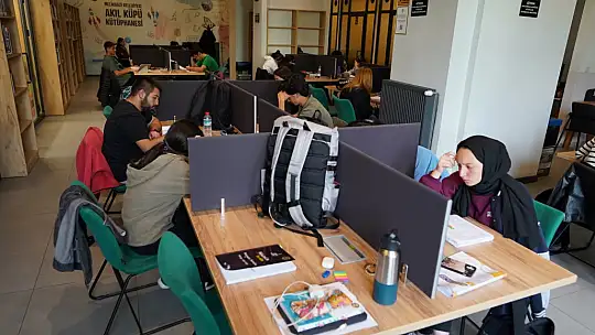 Melikgazi'nin geleceğe ışık tutan yatırımı: Akıl Küpü Kütüphaneleri