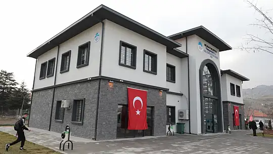 Melikgazi'nin geleceğe ışık tutan yatırımı: Akıl Küpü Kütüphaneleri