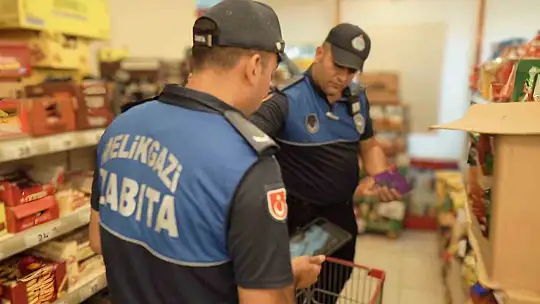 Melikgazi zabıtası market ve fırınlarda denetim yaptı