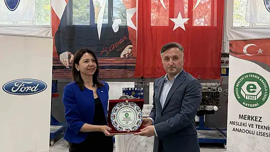 Meslek lisesine 'otomotiv eğitim laboratuvarı'