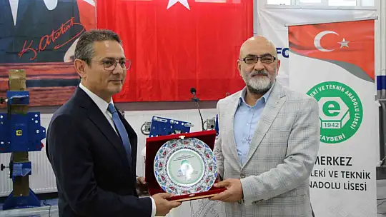 Meslek lisesine 'otomotiv eğitim laboratuvarı'