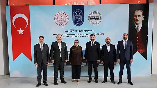 Milletvekili Ayşe Böhürler, Havacılık Lisesi öğrencilerine tecrübelerini aktardı