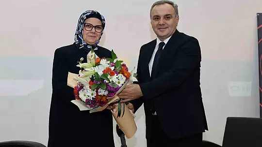 Milletvekili Böhürler, ERÜ'de gençlerle buluştu