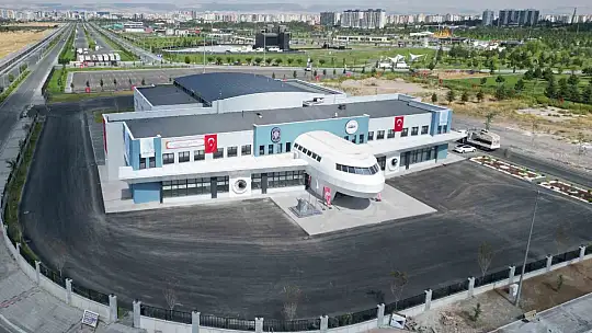 Milletvekili Mevlüt Kurt Melikgazi Belediyesi'nin vizyon projelerini gezdi