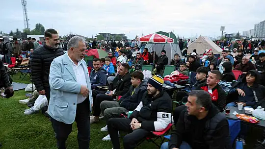 Milli heyecan Talas'ta yürekleri ısıttı