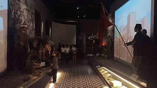 Milli Mücadele Müzesi'ne 23 Nisan'da yoğun ilgi: Tarihe tanıklık ettiler