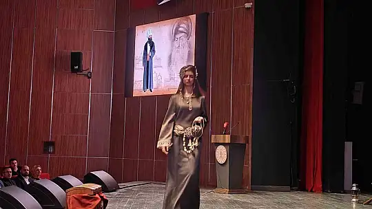 Mimar Sinan'ın eserleri kıyafetlere döküldü