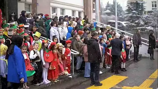 Minik öğrencilerin 'Yerli Malı Haftası' sevinci