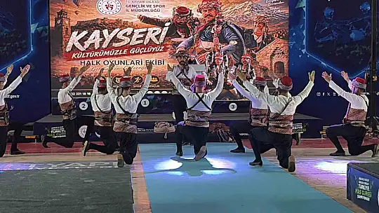 Minikler ve Yıldızlar Mas Güreşi Türkiye Şampiyonası Kayseri'de başladı
