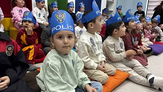 Miniklere polislik mesleği tanıtıldı