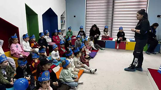 Miniklere polislik mesleği tanıtıldı