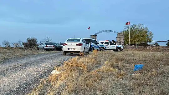 Miras kavgasında kan aktı: Amcasını ve 3 kişiyi bıçakladı