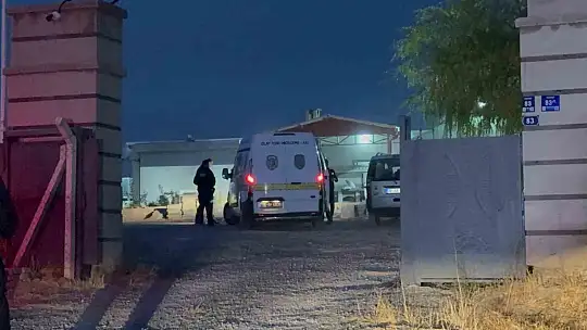 Miras kavgasında kan aktı: Amcasını ve 3 kişiyi bıçakladı