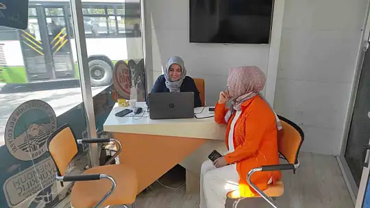 Mobil Beyaz Masa vatandaşın taleplerini dinliyor
