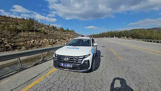 Motosiklet bariyere çarptı: 1 yaralı