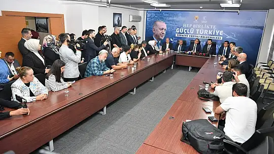 Mustafa Demir: 'Biz AK Parti olarak eser siyaseti yaparız, CHP hasar siyaseti yapar'