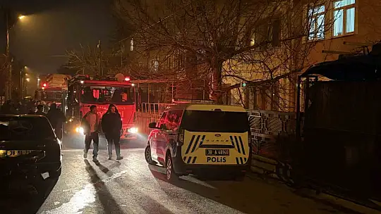 Mutfakta çıkan yangın korkuttu