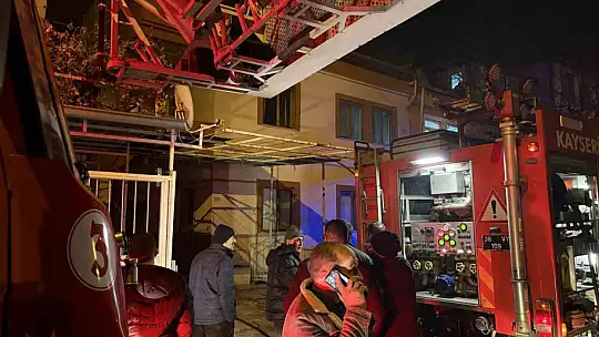 Mutfakta çıkan yangın korkuttu