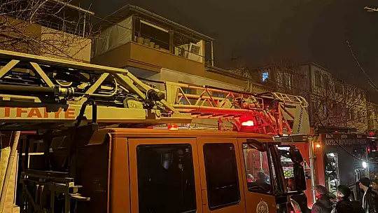 Mutfakta çıkan yangın korkuttu
