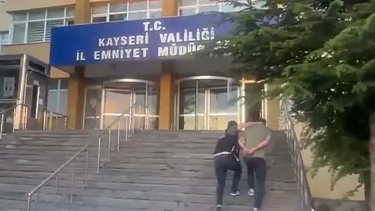 Narkotik köpeği ETA, zehir tacirlerine göz açtırmıyor