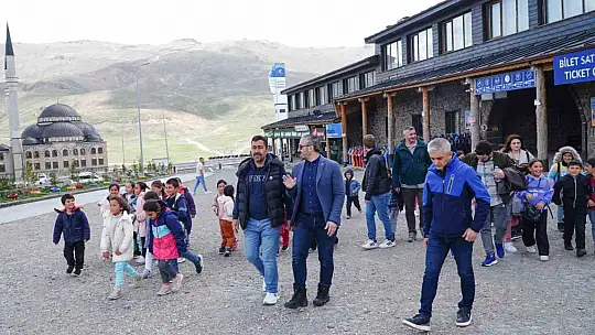 Öğrenciler Erciyes'te buluştu