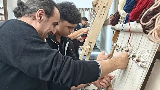 Öğrenciler ilçenin geleneğini okulda yaşatıyor