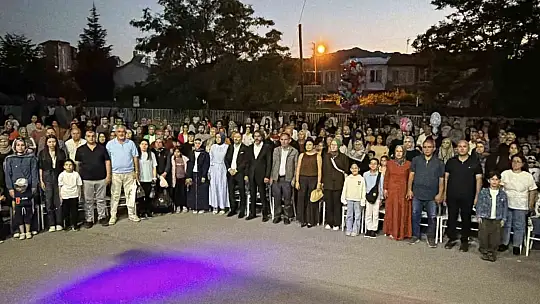 Öğrenciler yerine bu kez veliler yarıştı
