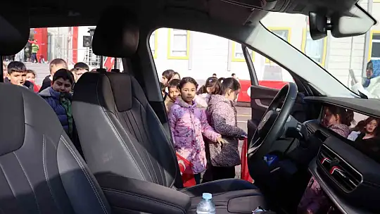 Öğrencilerin 'Togg' sevgisi