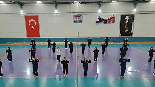 Öğretmen öğretmenlere ders verdi, Türkiye'de ilki gerçekleştirdi