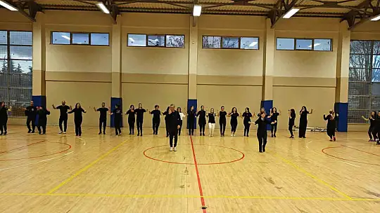 Öğretmen öğretmenlere ders verdi, Türkiye'de ilki gerçekleştirdi