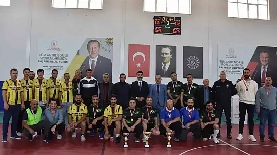 Öğretmenler hünerlerini filede sergiledi