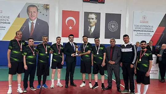 Öğretmenler hünerlerini filede sergiledi