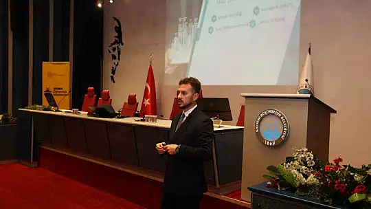 Öğretmenlere 'Akıllı şehir ve gelecek' anlatıldı